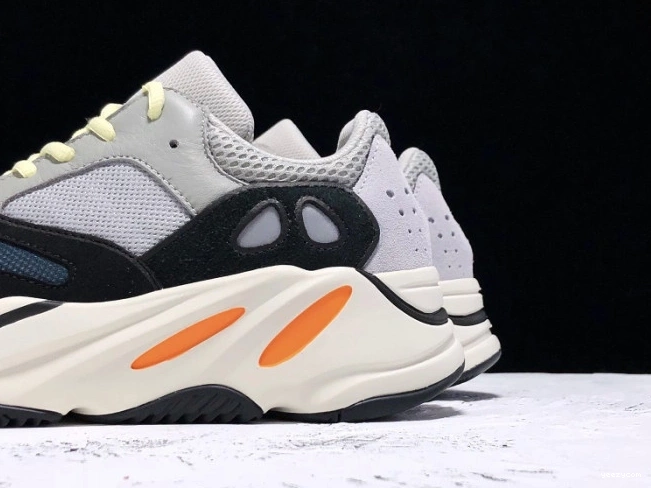 Adidas Runner Boost 700 Wave Yeezy B75571 1025